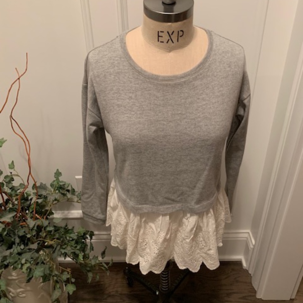 Charmed Hearts NWT Women's Knit Top - Picture 4 of 8